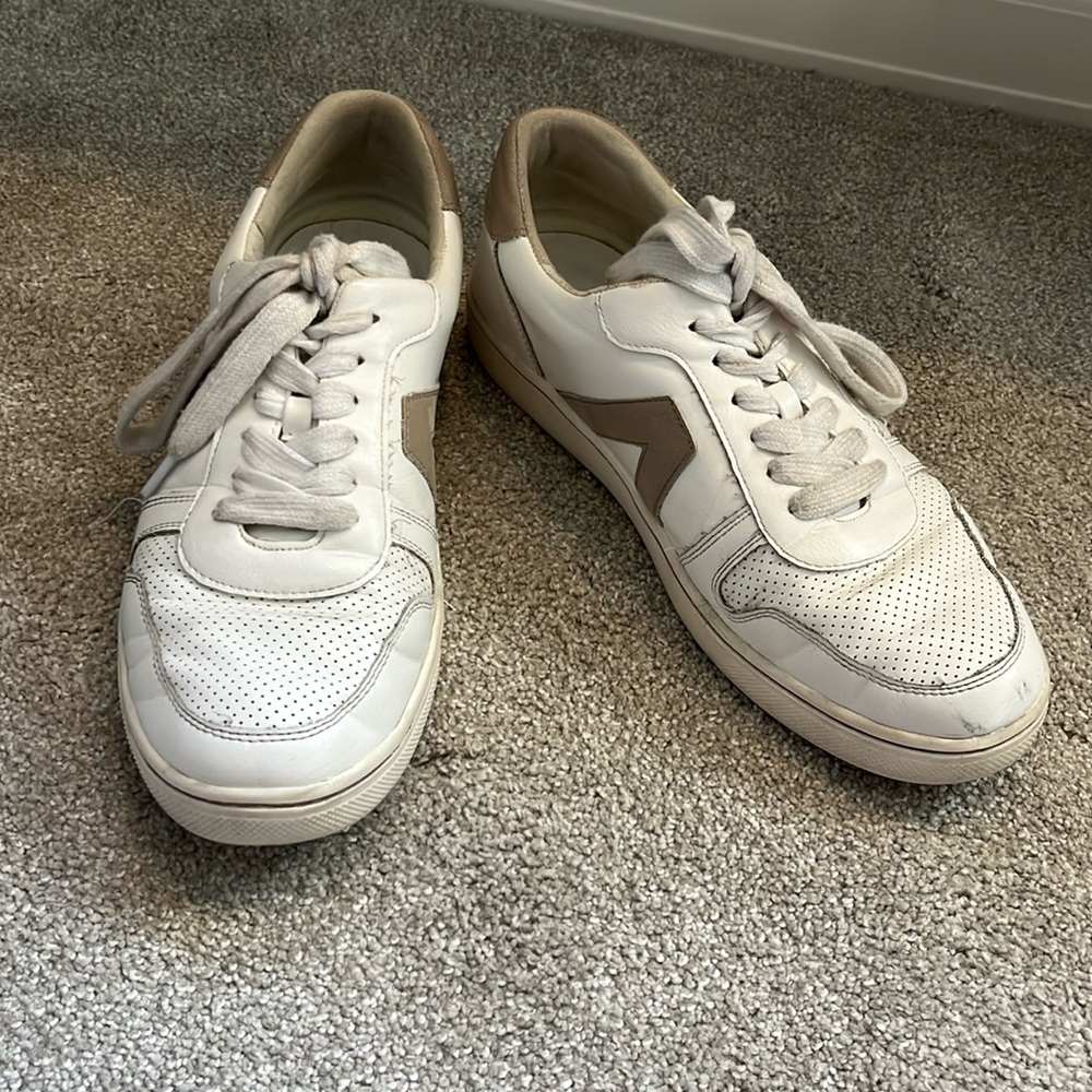 Mia Alta Malta lace up white sneakers